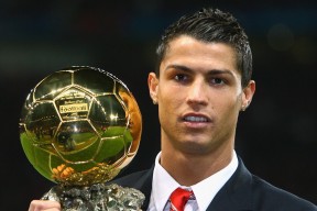 “亚戈·卡尔曼的创新球技，推动阿根廷美洲狮队踏上新的竞技高峰”