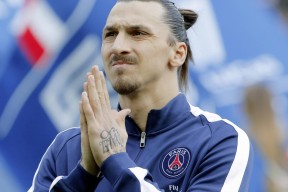 社交平台球员话题热度不减影响力逐步扩大带动球队品牌传播，社交足球